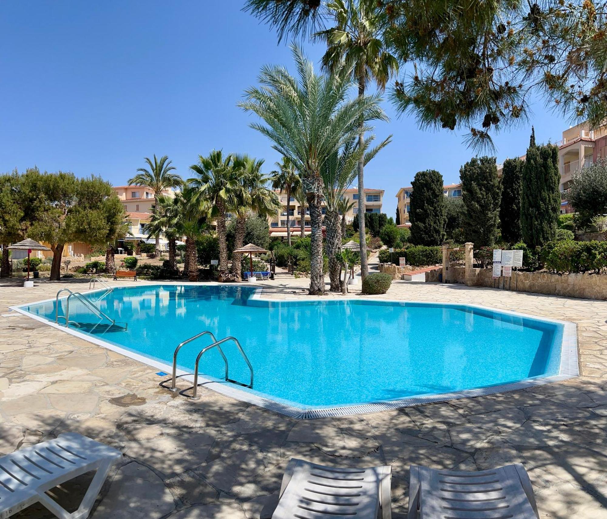 Ocean Sunset Apartment Paphos Exterior photo