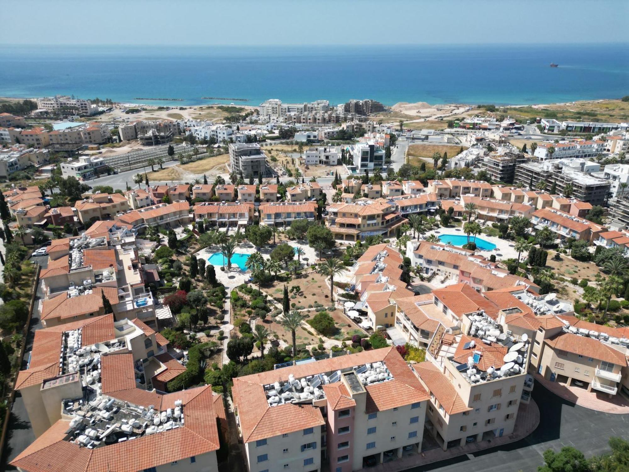 Ocean Sunset Apartment Paphos Exterior photo